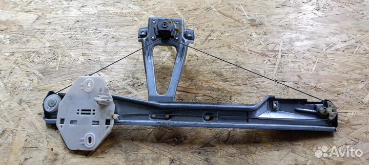 Стеклоподъёмник задний правый Renault Symbol