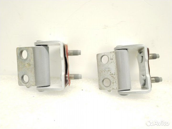 Петля двери багажника Chery Tiggo 4 Pro T19 1.5