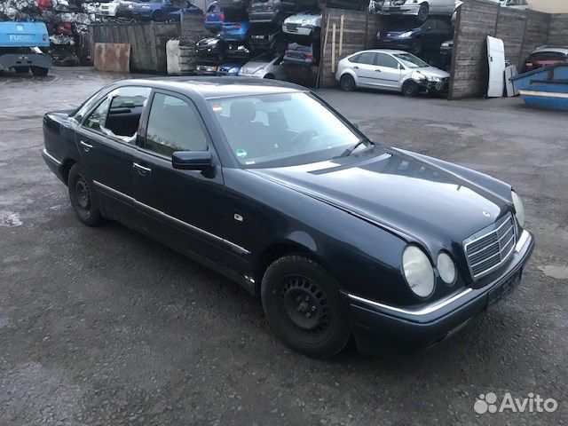 Разбор на запчасти Mercedes E W210