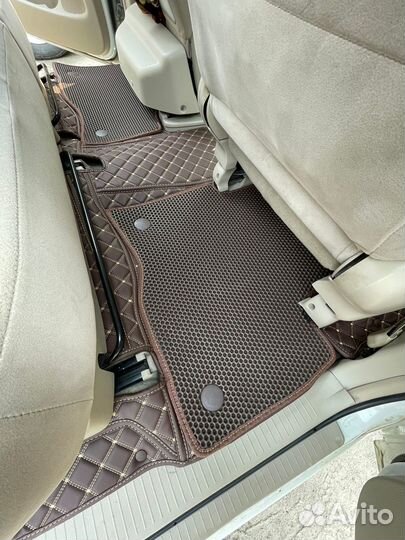 Коврики в салон 3D Toyota Ipsum