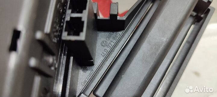 Блок предохранителей салонный Audi Q7 4L BAR