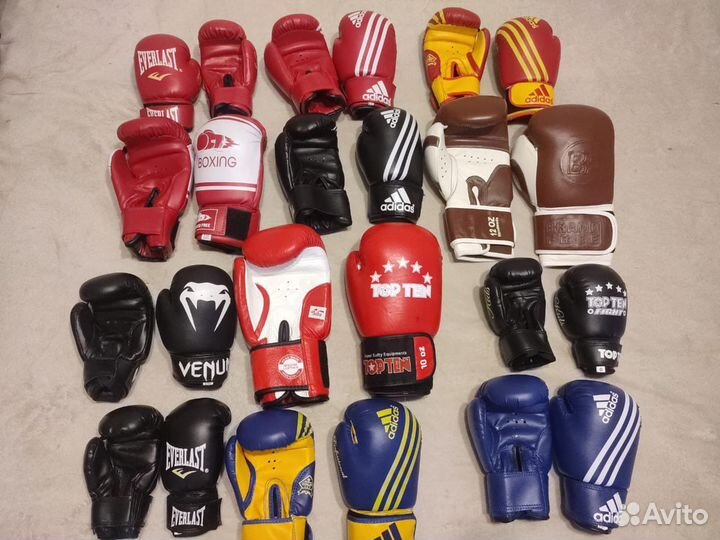 Боксерские перчатки