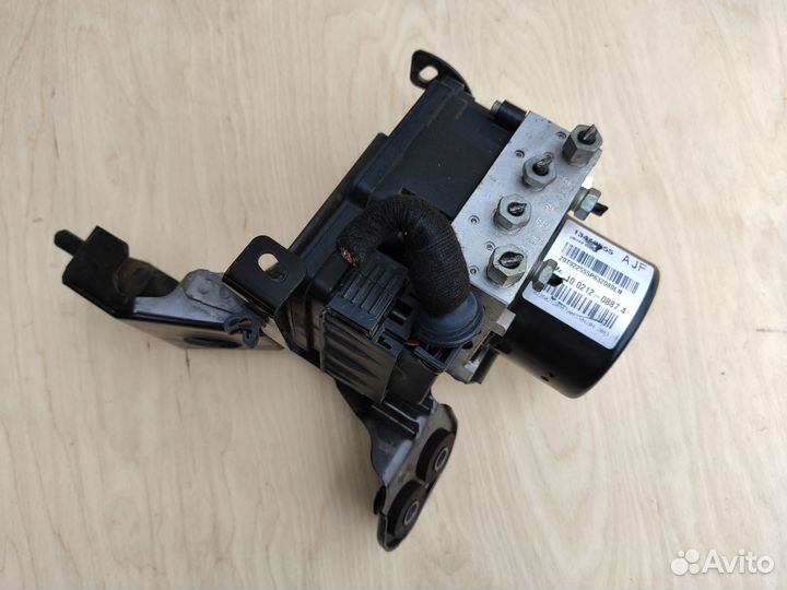 Блок ABS на Opel Astra J OPC