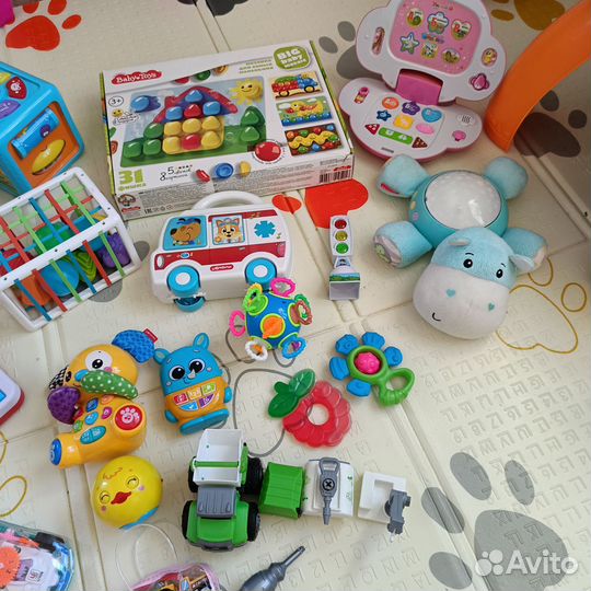 Развивающие интерактивные игрушки Fisher price