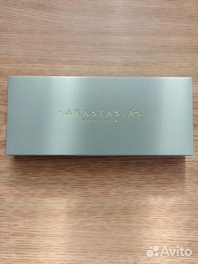 Anastasia Beverly Hills Nouveau