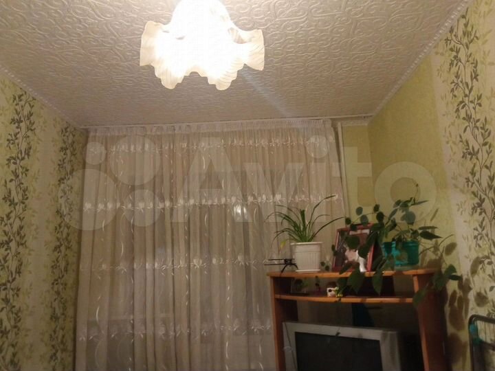 Комната 8,4 м² в 1-к., 2/5 эт.