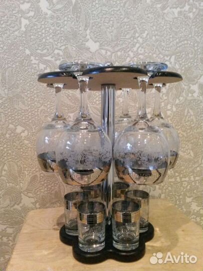 Набор бокалов и рюмок с подставкой, в коробке