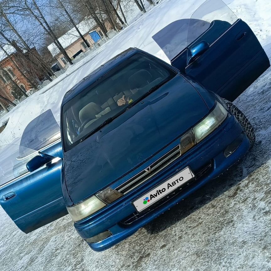 Купить Toyota Vista 🚘 от 100 000 ₽ в Красноярске: 76