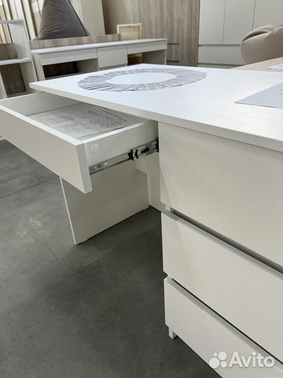 Письменный стол Лидер