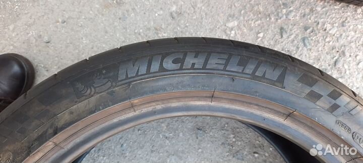 Michelin Pilot Sport 5 235/45 R18