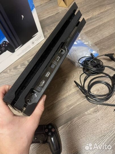 Sony PS4 pro 1tb