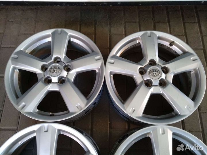 Оригинал Toyota r-17 (5х114,3) 4 шт. мало б/у