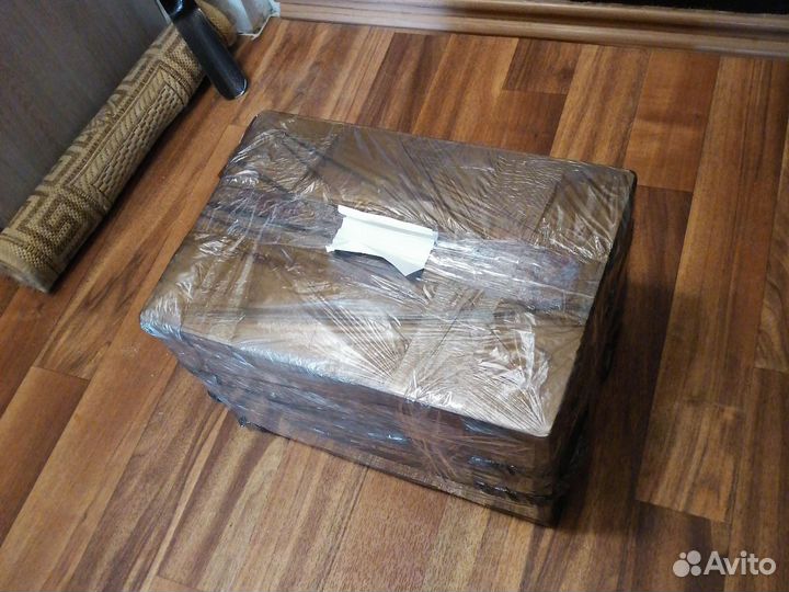 Бронь коробка с детскими книгами