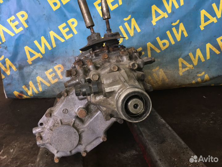 Коробка передач раздатка Mitsubishi Pajero 2 4M40