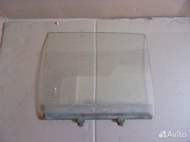 Мерседес 123, стекло задней левой двери