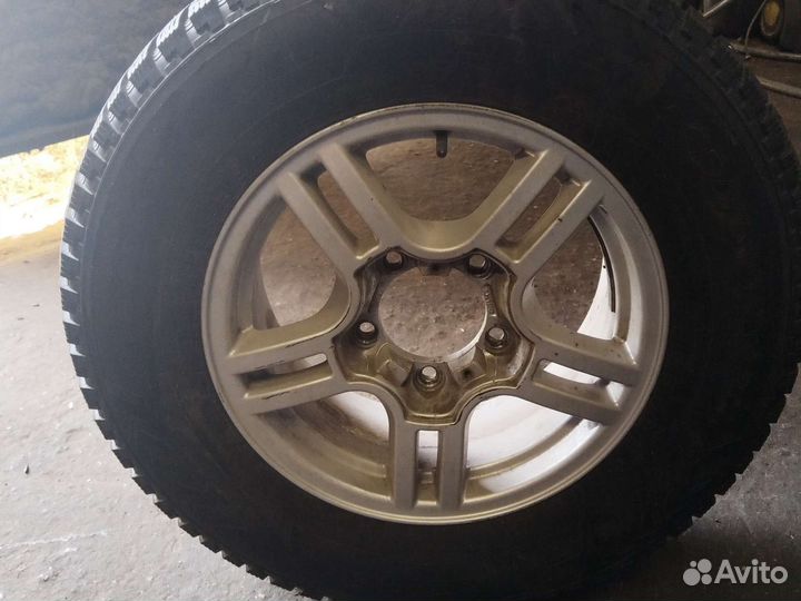 R16 Nokian Tyres Nordman 5 235/70, PCD 5x139 DIA 111