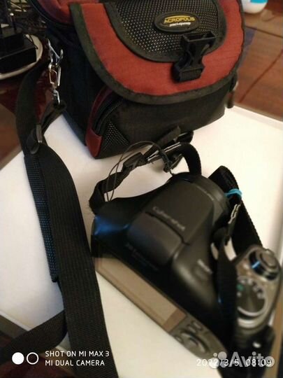 Sony Cyber -shot DSC-H200