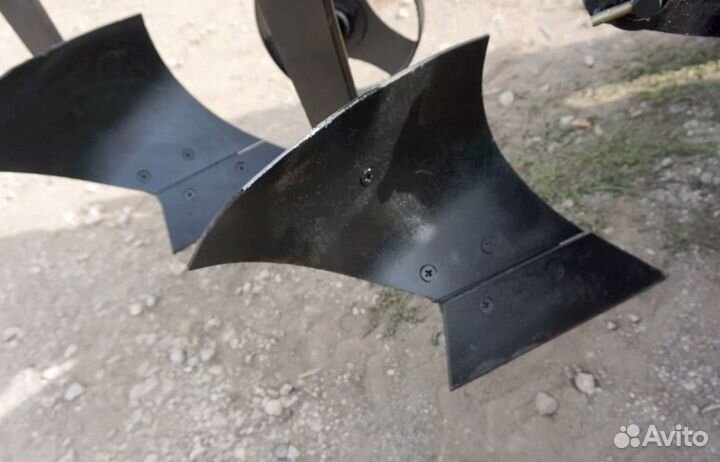 Плуг Русич 1L-220, 2023