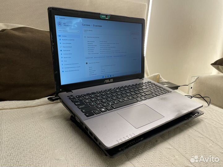 Ноутбук Asus X550L