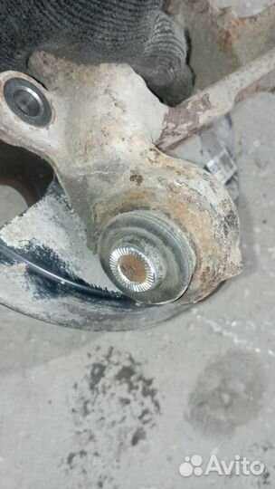 Ступица Кулак задний левый Lexus NX200