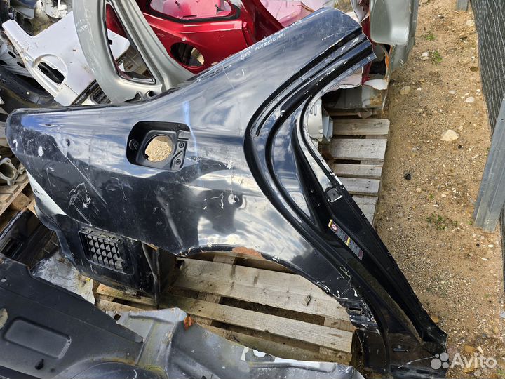 Крыло заднее правое четверть mercedes s w220 220