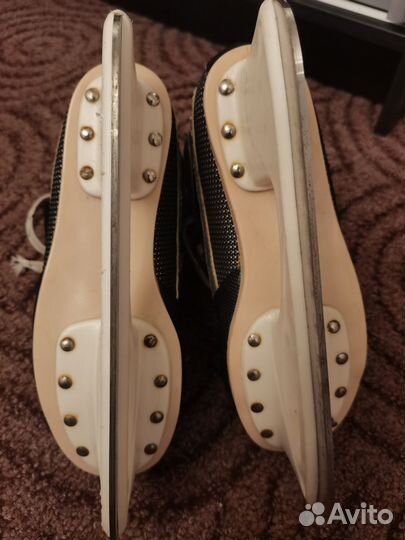 Коньки хоккейные 35 размер