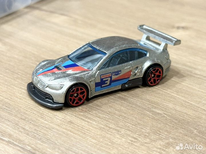 До звезды редкие (наверное) Hot Wheels с боксом