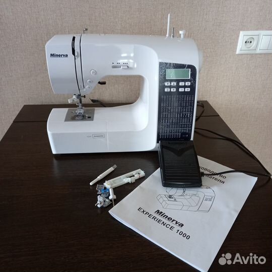 Швейная машина Minerva Experience 1000