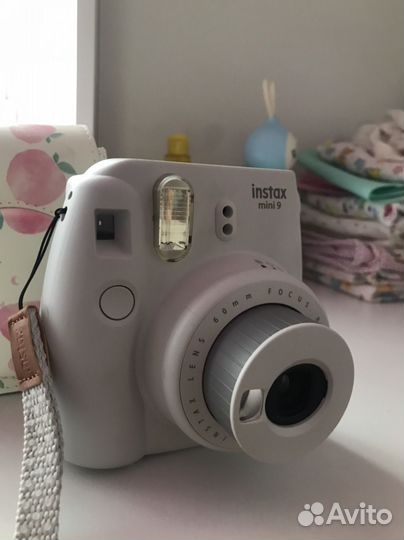 Полароид instax mini 9