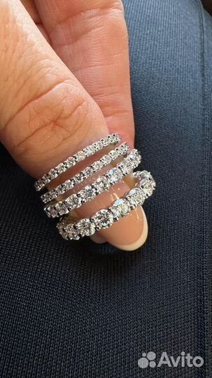 Золотое кольцо с бриллиантами дорожка