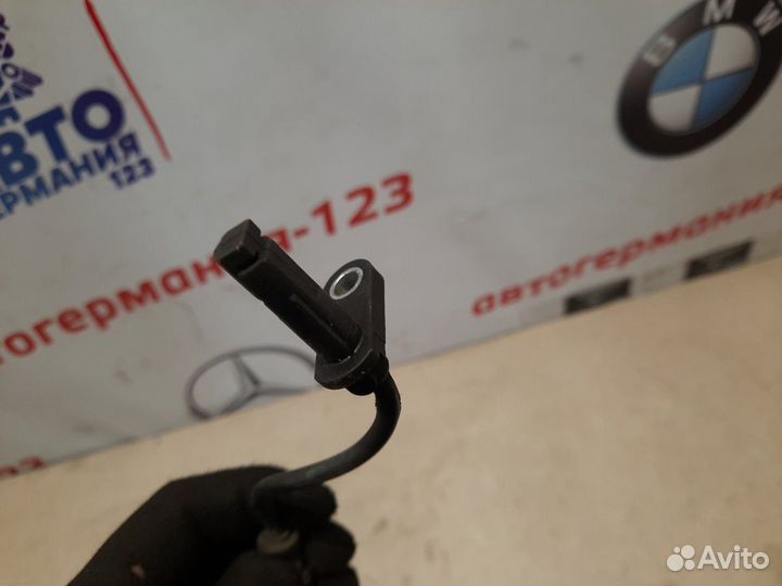 Датчик ABS Mercedes E250 C207 271.860 2010