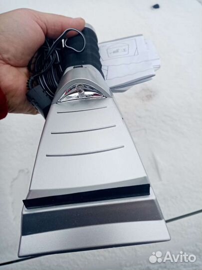 Скребок с подогревом и подсветкой 12в