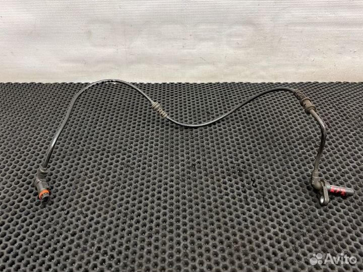 Датчик abs передний правый Mercedes-Benz E-Class