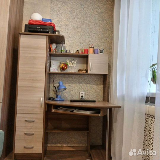 Угловой письменный стол