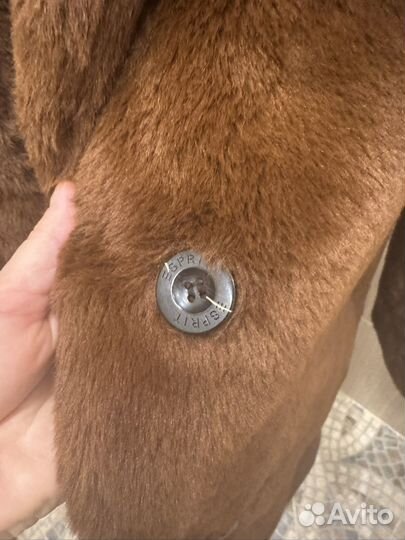 Шуба в трендовом оттенке коричневого Esprit