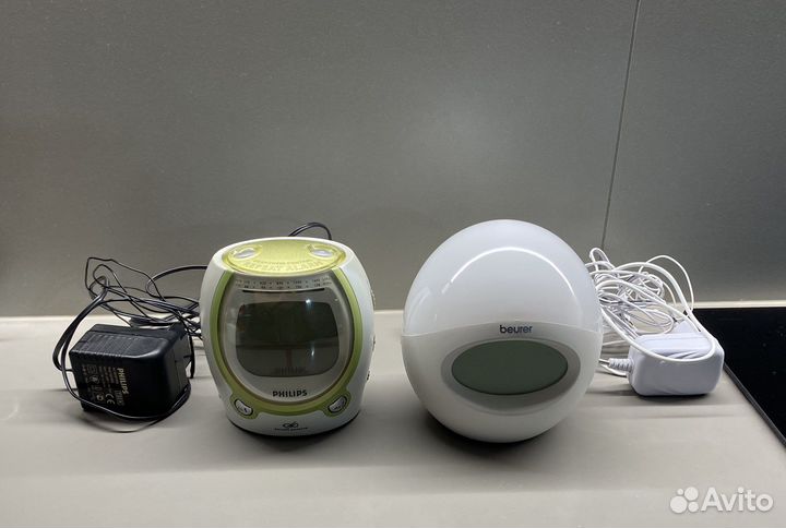 Радио с часами и будильником (Philips и Beurer)