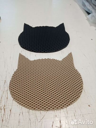 Коврик под кошачьи миски