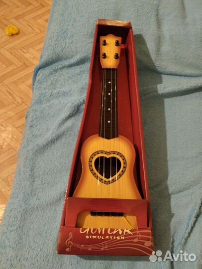 Детская гитара