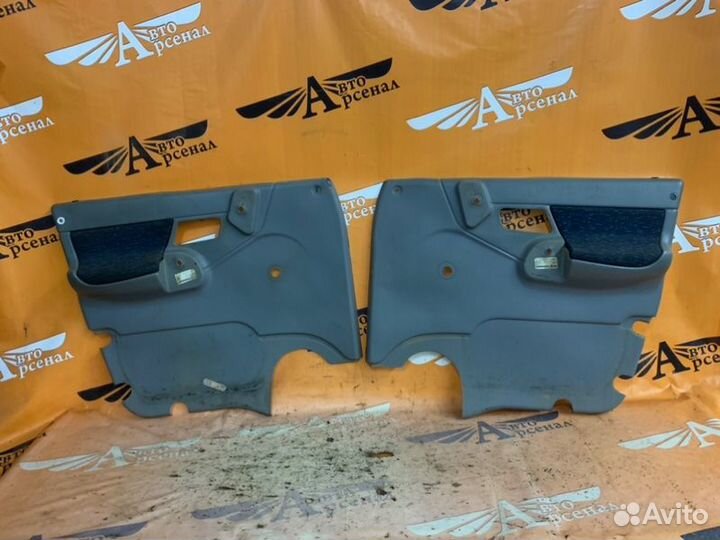 Обшивка боковой двери передняя УАЗ Патриот 2 2009
