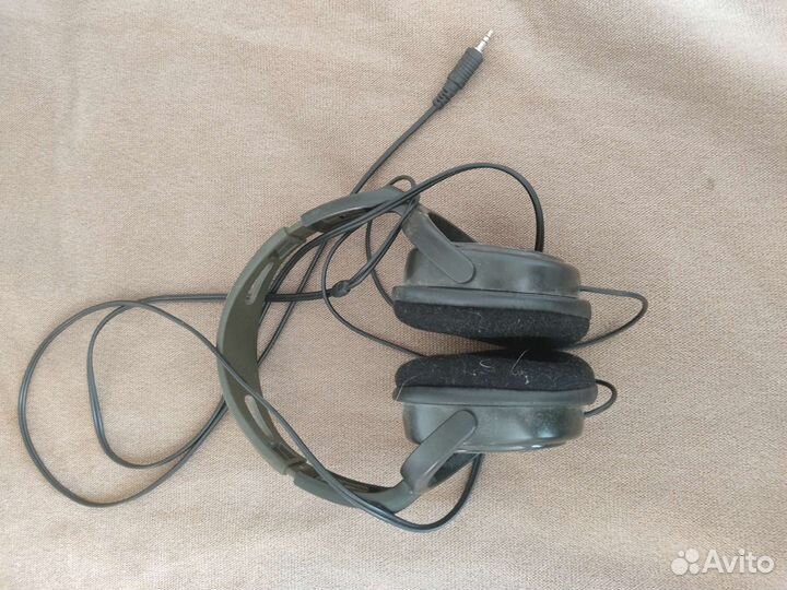 Мониторные наушники Philips SBC hp200