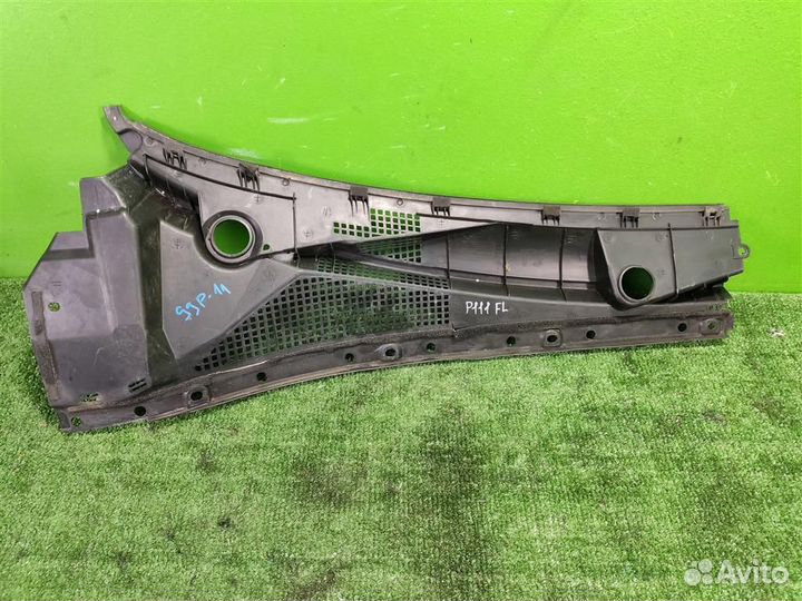 Решетка стеклоочистителей левая KIA Sorento 1 (BL