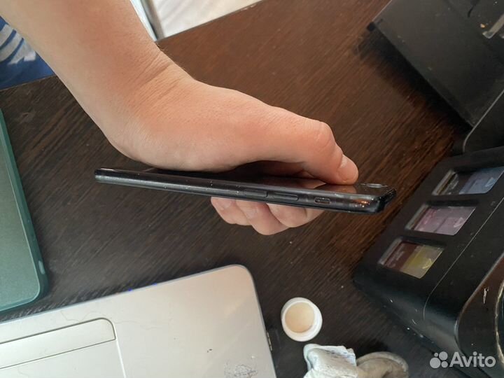 iPhone SE (2020), 128 ГБ