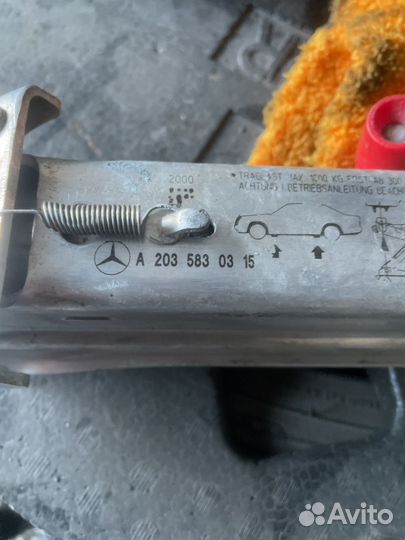 Домкратна mercedes 203