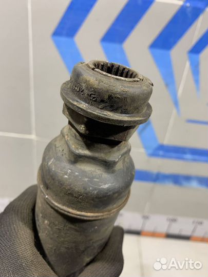 Карданный вал Mercedes W124 E