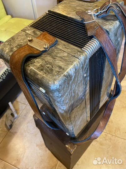 Продается баян Тульский