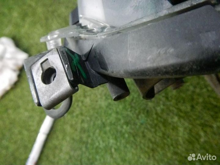 Фара правая Toyota RAV4