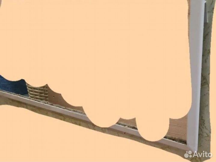 Зеркало в металлической раме