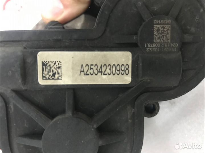 Задний тормозной суппорт Mercedes W253 GLC L