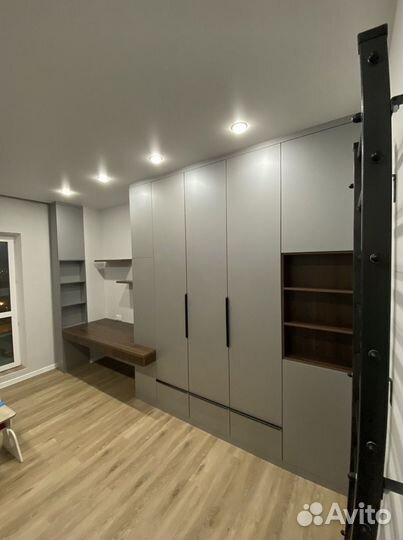 Стенка в гостиную