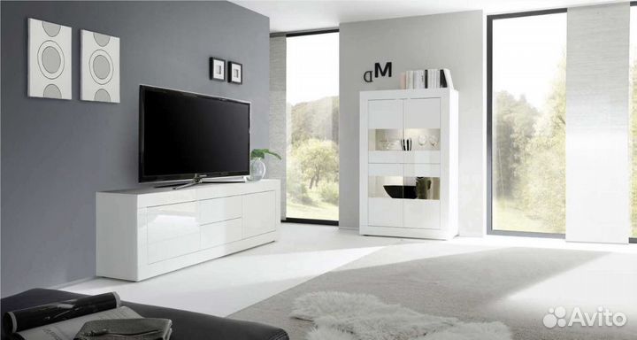 Тумба под телевизор